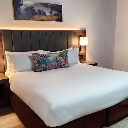 Anew Hotel Хлухлуве Экстерьер фото